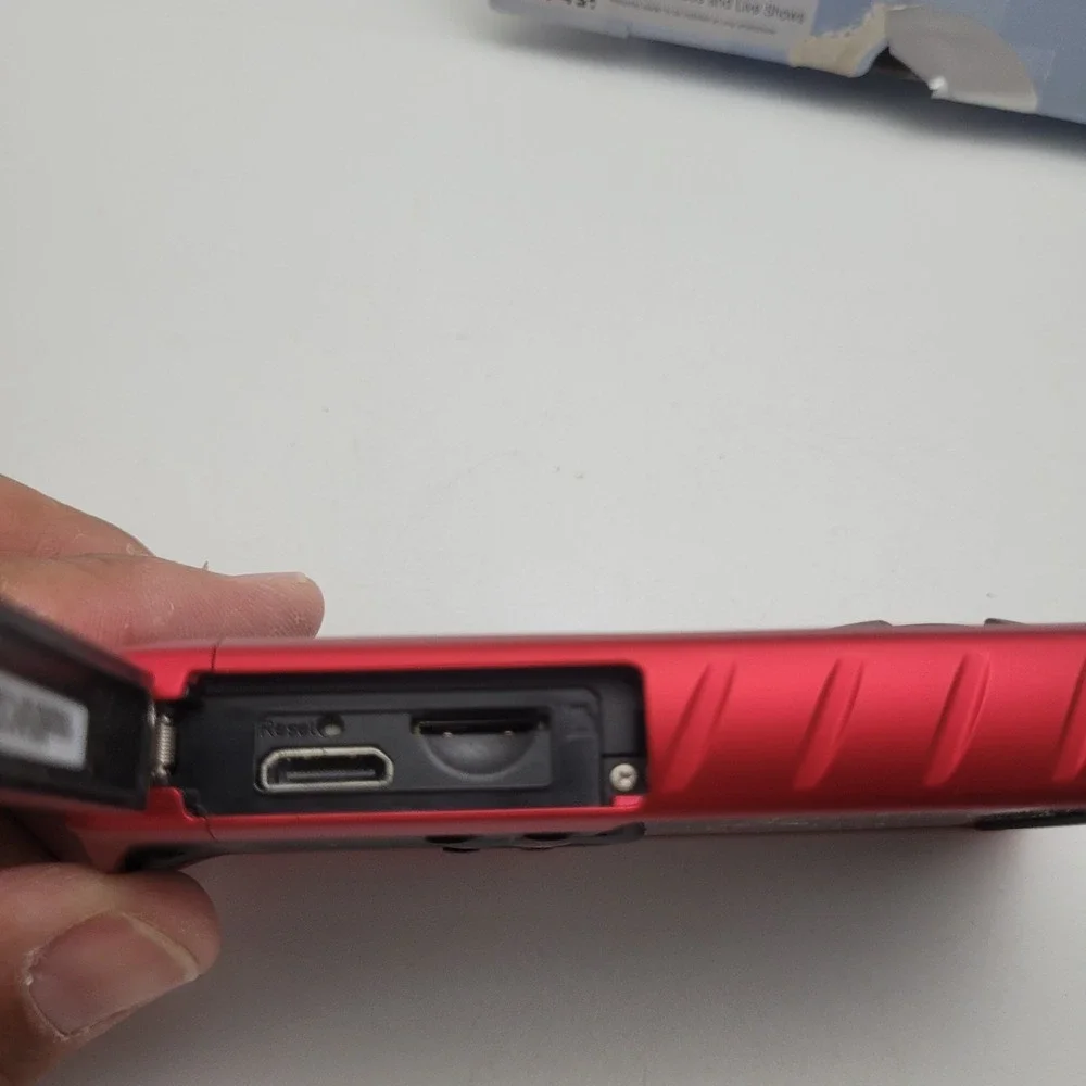 Samsung HMX-W200 Red Rugged Pocket Cam Waterproof Shockproof Full HD Camcorder